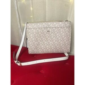 NWT DKNY Bryan Park TZ Crossbody